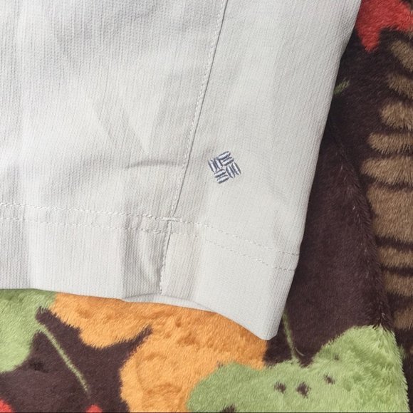 Columbia Beige Mid Rise Capris Size 6 | Hiking - Picture 5 of 6